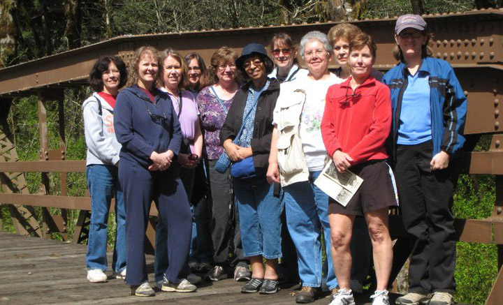 women-on-wednesday-wildflower-hike